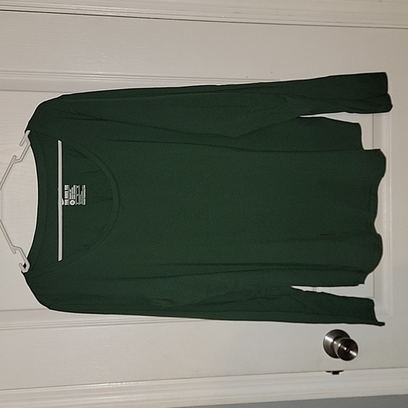The Nike Tee Women's XL Long Sleeve Shirt New w/out Tags! - Picture 1 of 3